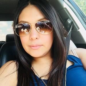Meet your Posher, Mayra